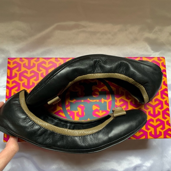 Tory Burch | Women’s Size 8 Eddie Bow Flats - Picture 5 of 8